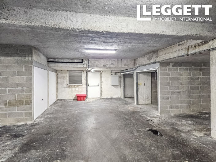 Image No.9-4 Bed House for sale