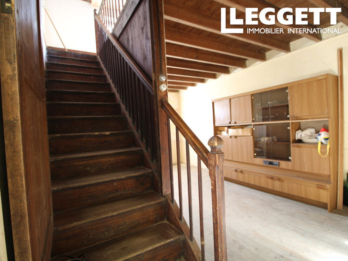 Image No.6-3 Bed House for sale