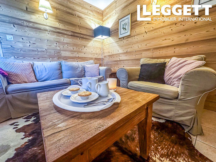 Image No.10-3 Bed Apartment for sale