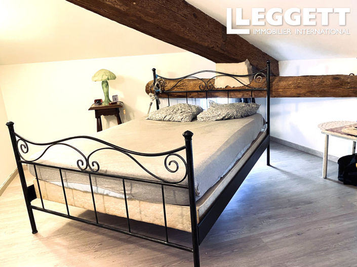 Image No.5-2 Bed House for sale