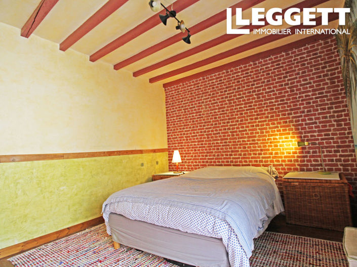 Image No.6-3 Bed House for sale