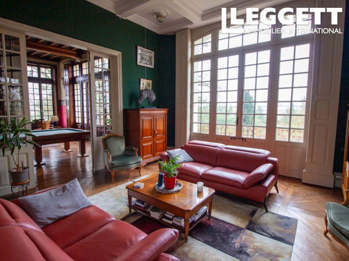 Image No.5-8 Bed Chateaux for sale