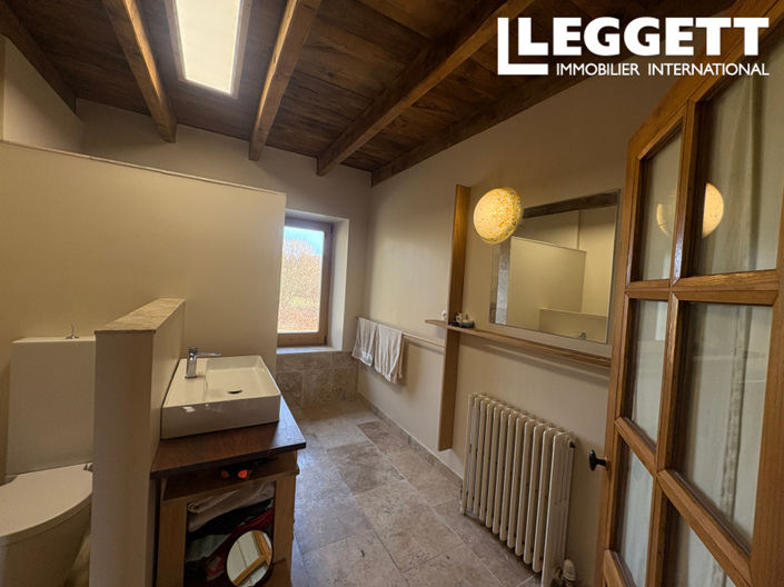 Image No.10-2 Bed House for sale