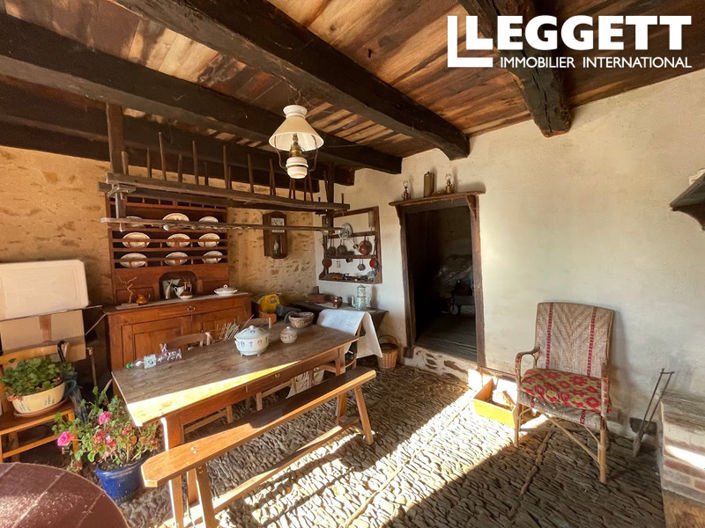 Image No.10-3 Bed House for sale