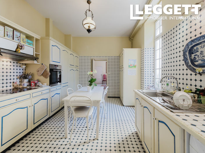 Image No.9-4 Bed House for sale