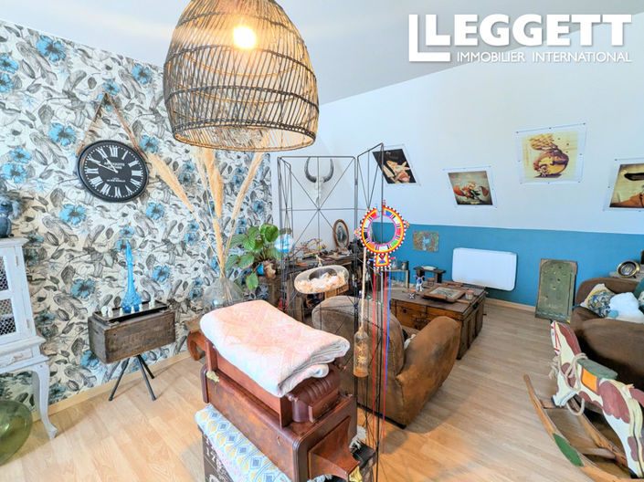 Image No.8-4 Bed House for sale