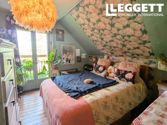 Image No.7-4 Bed House for sale