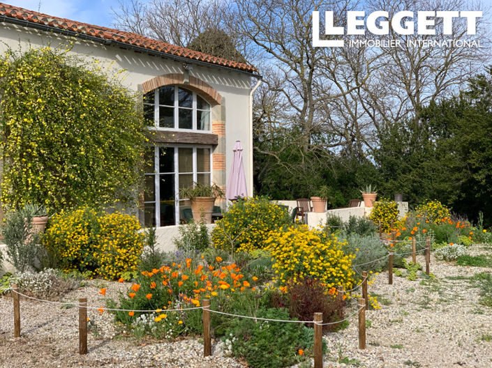 Image No.10-10 Bed House for sale