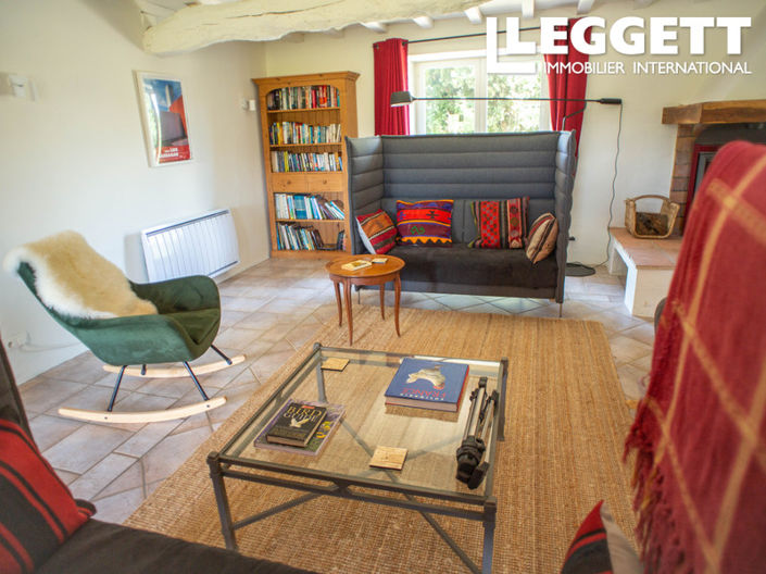 Image No.4-10 Bed House for sale