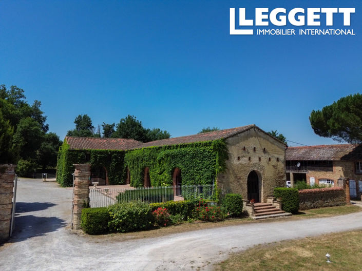 Image No.5-24 Bed Chateaux for sale