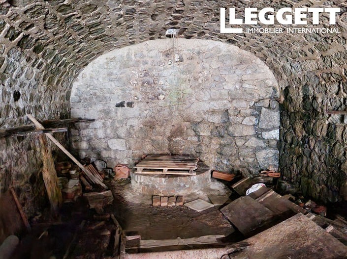 Image No.6-2 Bed House for sale