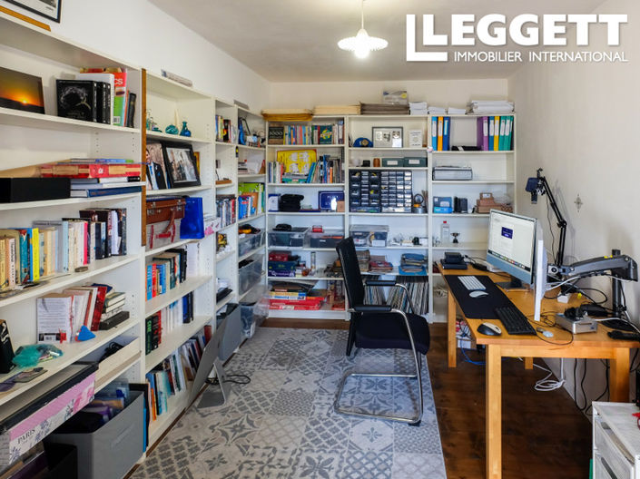 Image No.3-5 Bed House for sale