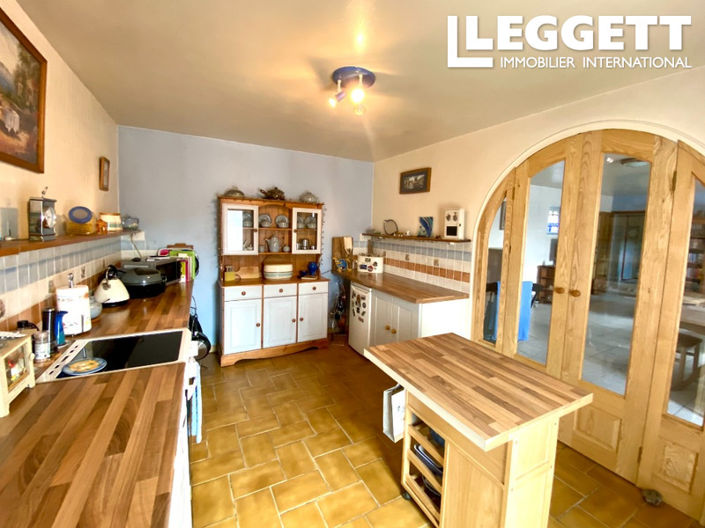 Image No.6-3 Bed House for sale