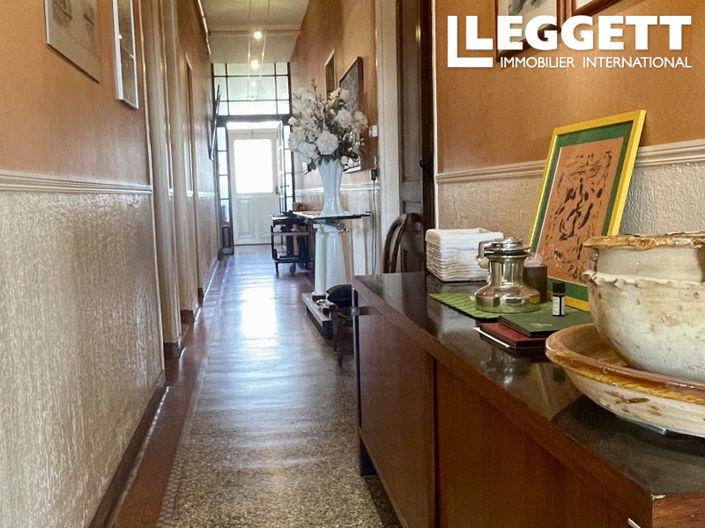 Image No.8-4 Bed House for sale