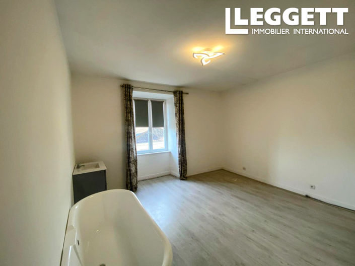 Image No.5-2 Bed House for sale