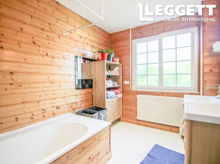 Image No.7-4 Bed House for sale