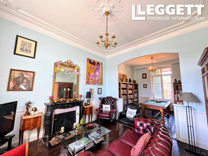 Image No.3-5 Bed House for sale