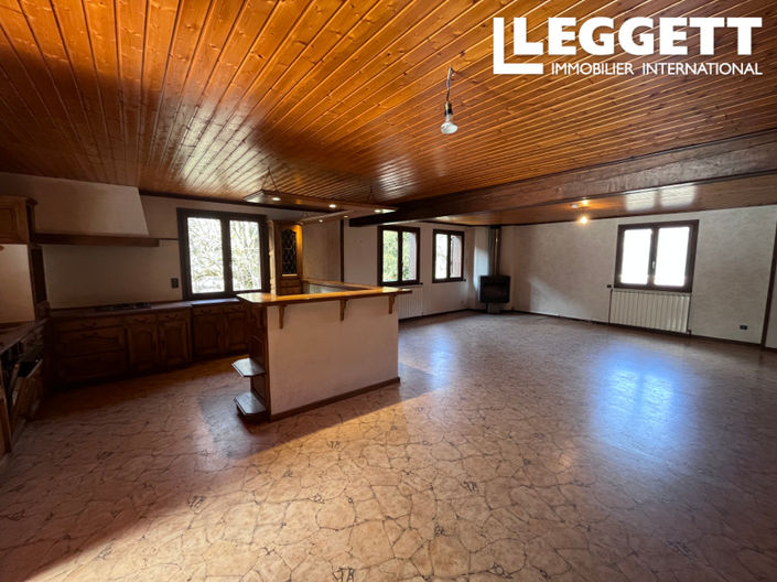 Image No.6-3 Bed House for sale