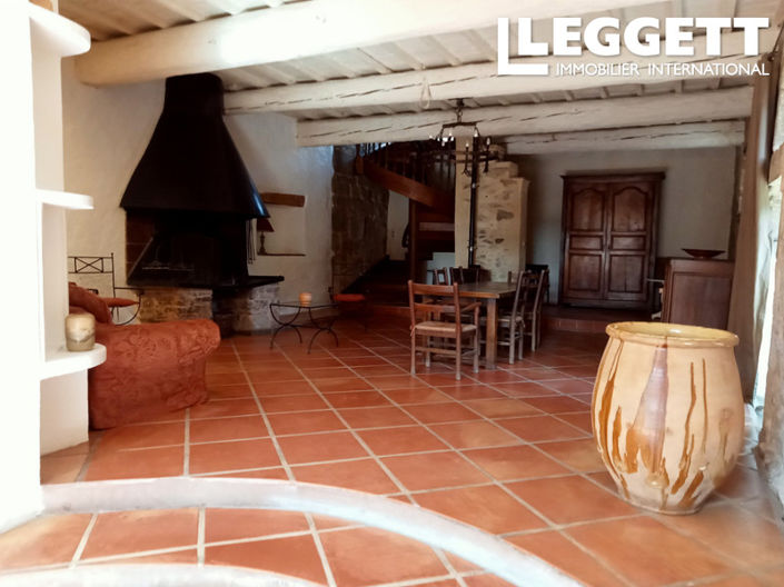 Image No.7-8 Bed House for sale