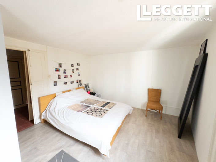 Image No.8-3 Bed House for sale