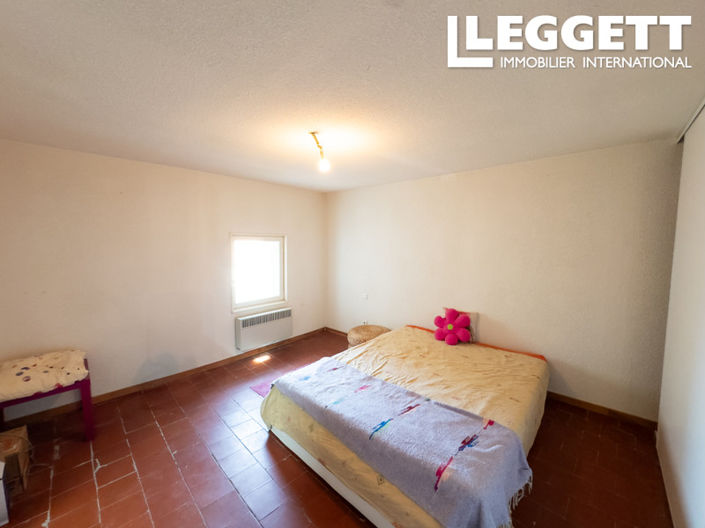 Image No.9-3 Bed House for sale