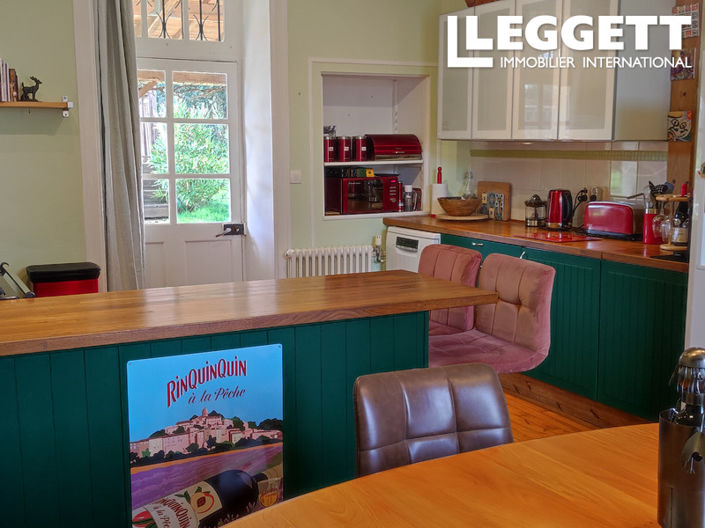 Image No.10-3 Bed House for sale