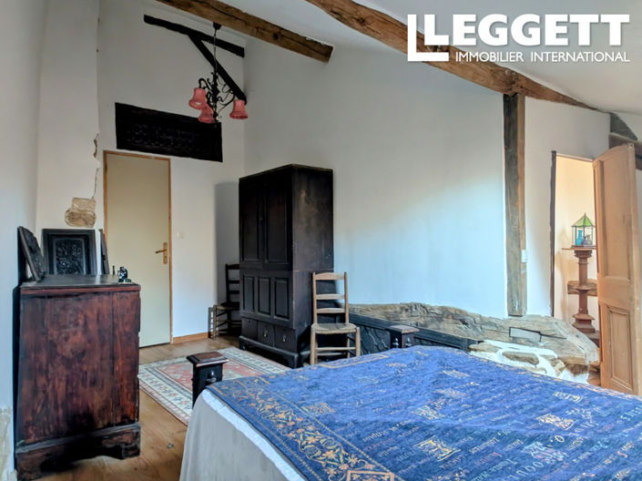 Image No.9-3 Bed House for sale