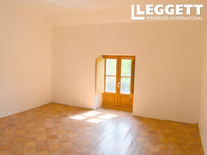 Image No.3-2 Bed House for sale