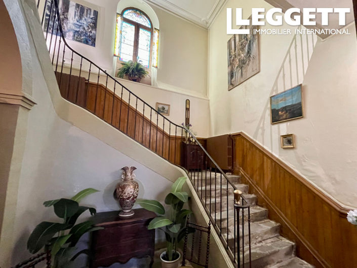 Image No.9-7 Bed House for sale