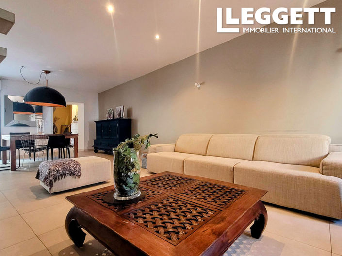 Image No.5-4 Bed House for sale