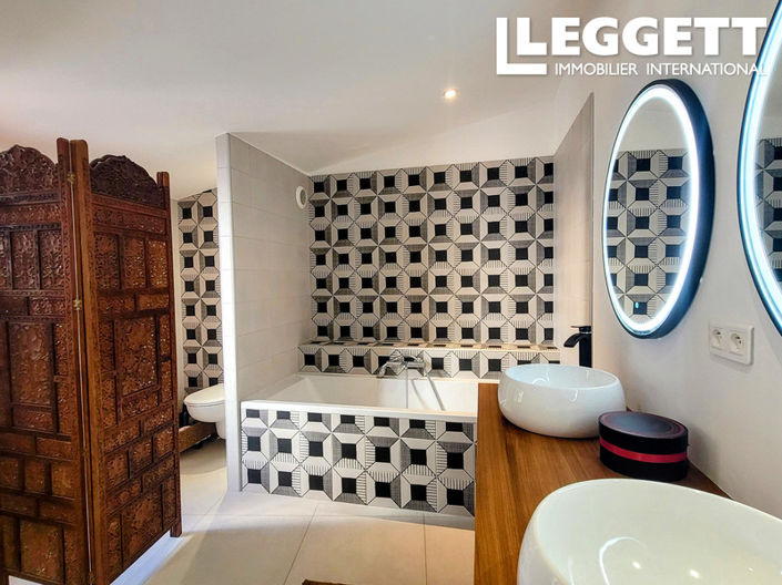 Image No.7-4 Bed House for sale