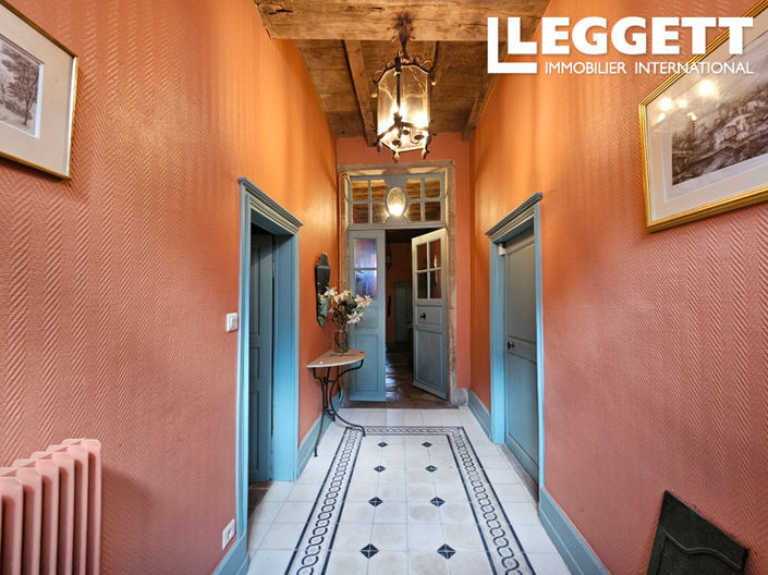 Image No.2-4 Bed House for sale