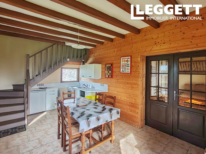 Image No.8-6 Bed House for sale