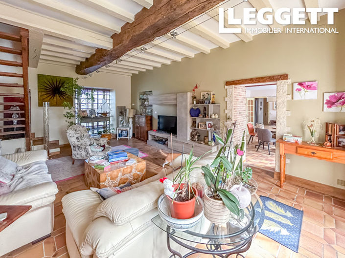 Image No.1-4 Bed House for sale