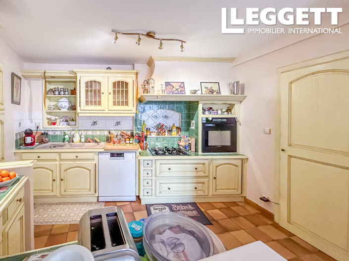 Image No.6-4 Bed House for sale