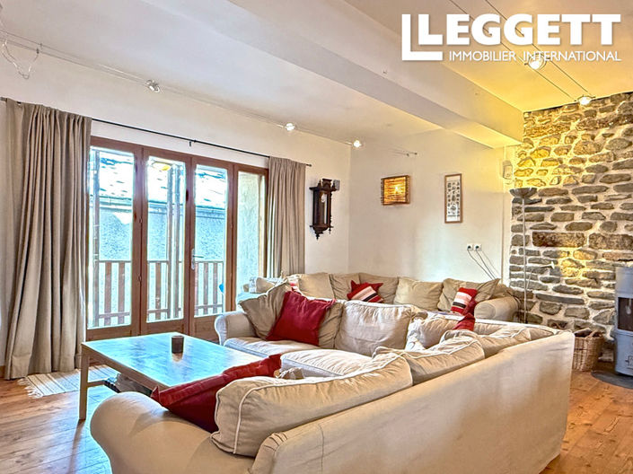 Image No.1-4 Bed House for sale