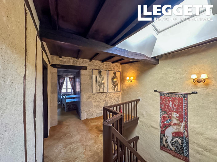 Image No.6-3 Bed House for sale