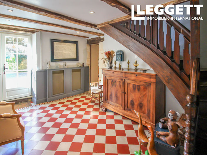 Image No.7-7 Bed Chateaux for sale