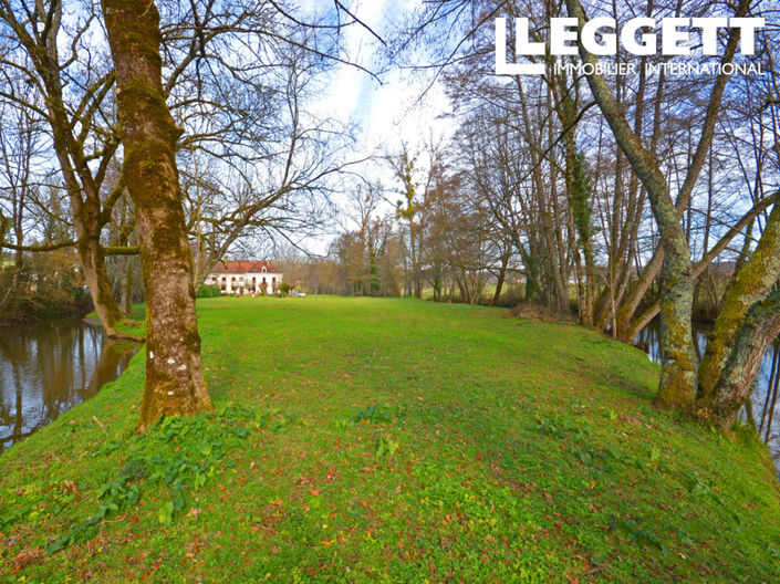 Image No.1-7 Bed House for sale