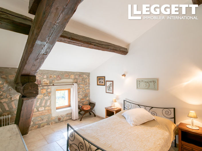 Image No.9-4 Bed House for sale