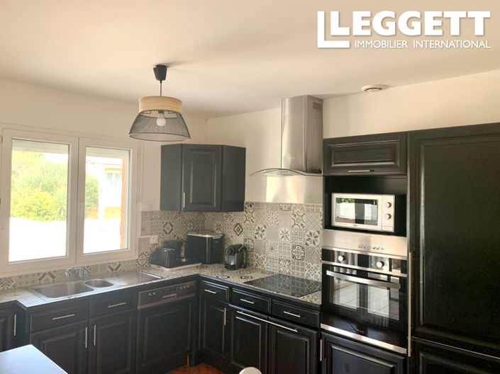 Image No.9-3 Bed House for sale