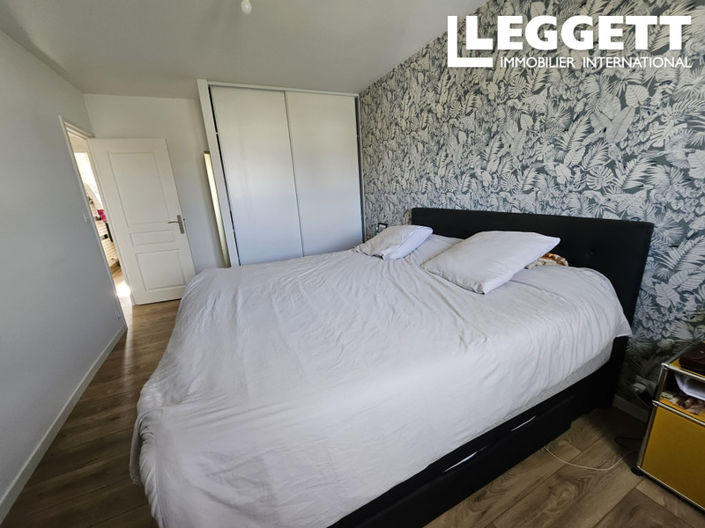 Image No.5-4 Bed House for sale