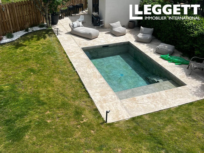 Image No.8-4 Bed House for sale