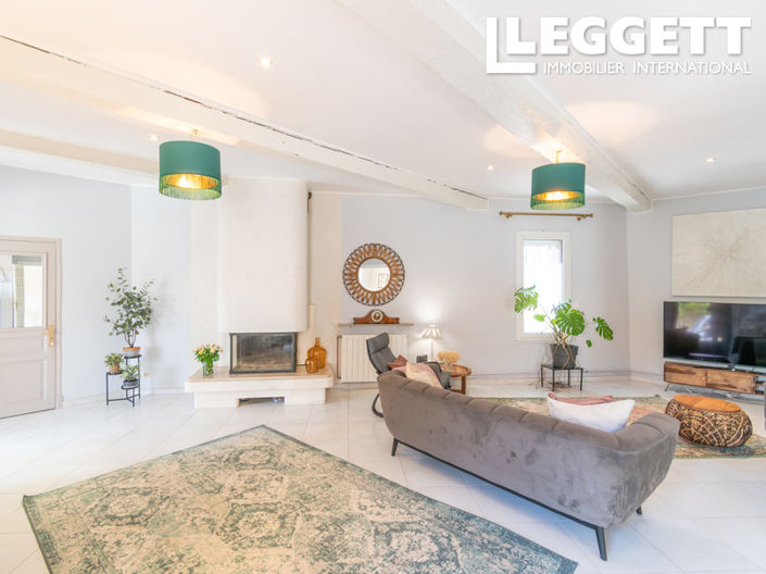 Image No.2-5 Bed House for sale