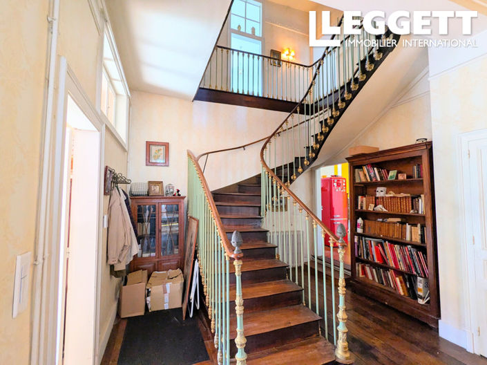 Image No.6-5 Bed House for sale