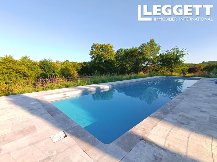 Image No.2-4 Bed House for sale