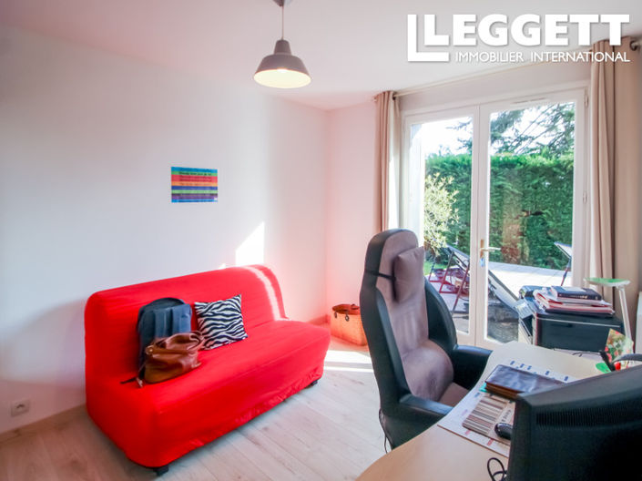 Image No.7-2 Bed House for sale