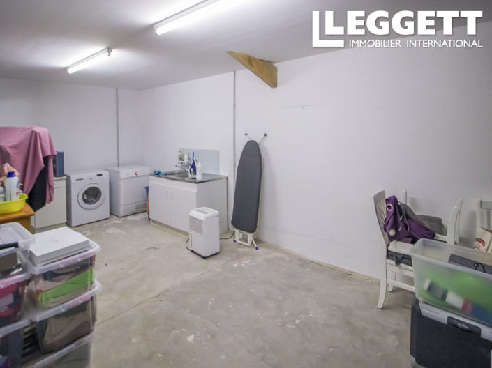 Image No.9-2 Bed House for sale