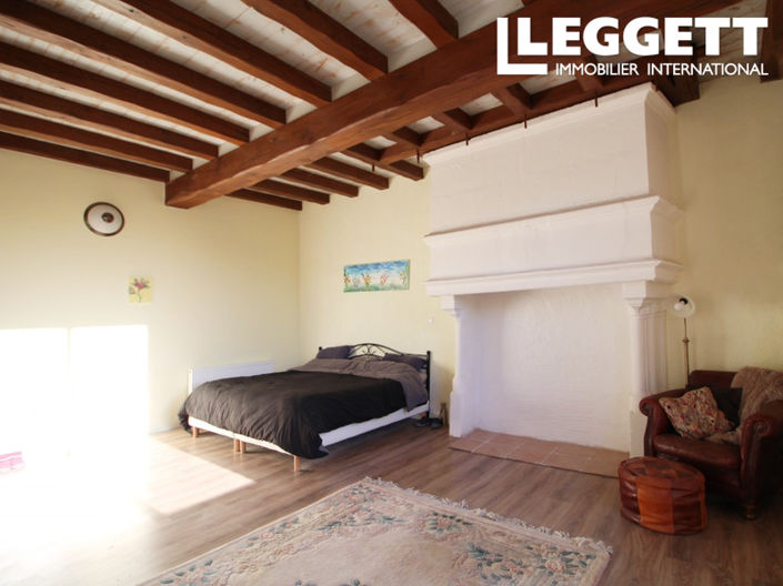 Image No.9-5 Bed House for sale