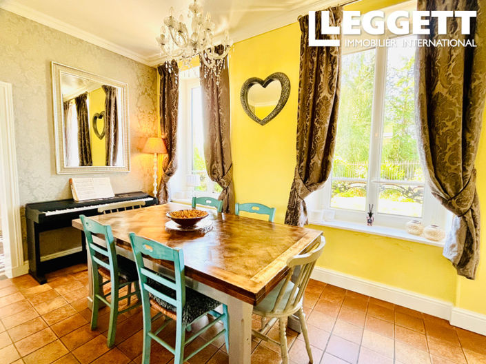 Image No.5-7 Bed House for sale